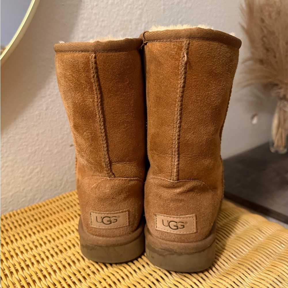 Ugg Mini - image 5